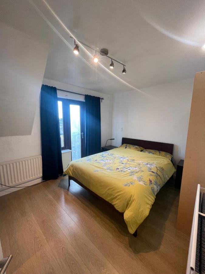 Modern Duplex With Great Views Of The River Thames Londen